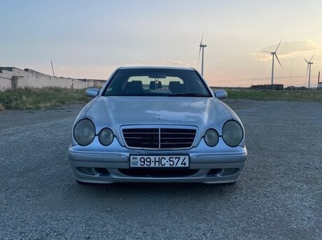 Mercedes E 270