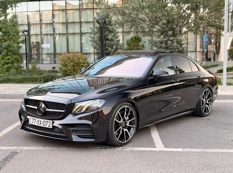 Mercedes E 300
