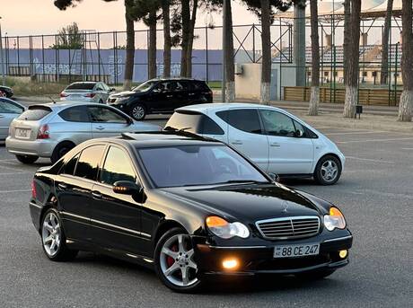 Mercedes C 230