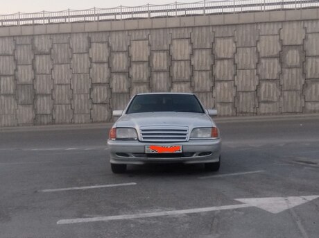 Mercedes C 220