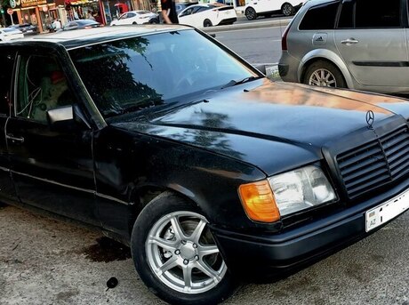 Mercedes 200 E