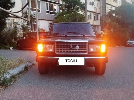 LADA (VAZ) 2107