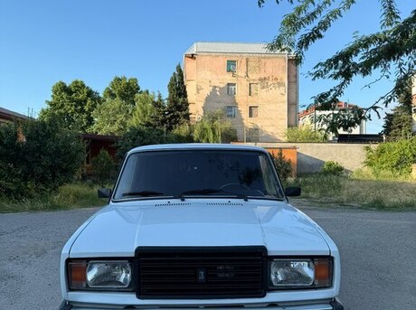 LADA (VAZ) 2107