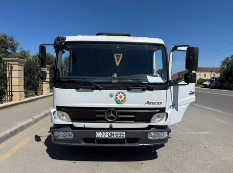 Mercedes Atego 818