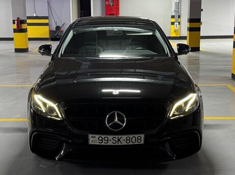 Mercedes E 300 4MATIC