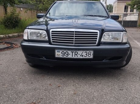 Mercedes C 180