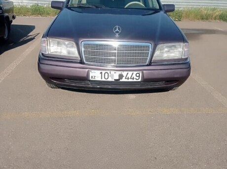 Mercedes C 200