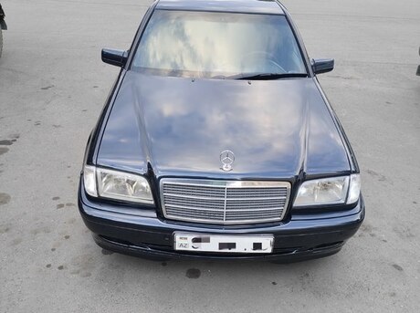 Mercedes C 240