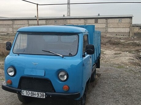 UAZ 3303