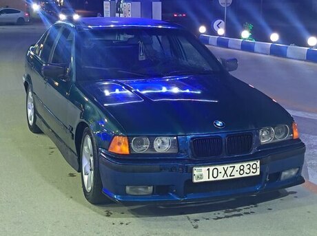 BMW 320