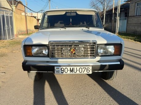 LADA (VAZ) 2107