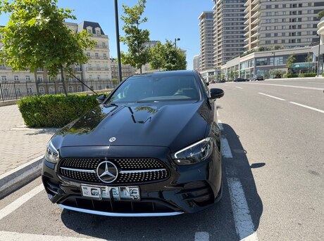 Mercedes E 300 e 4MATIC