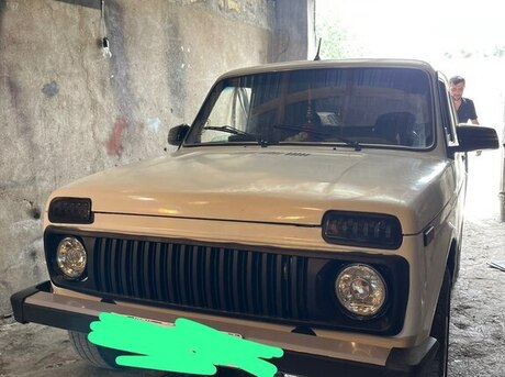 LADA (VAZ) Niva