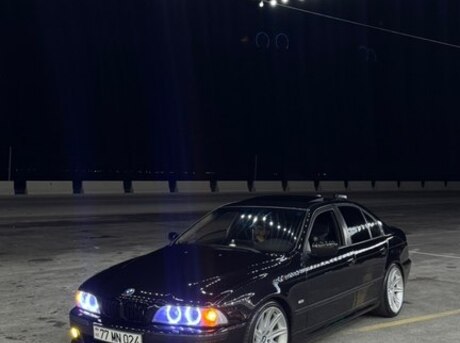 BMW 528
