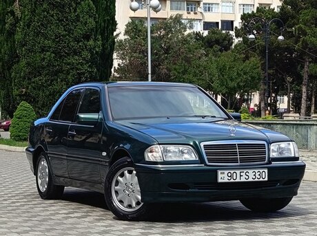 Mercedes C 180