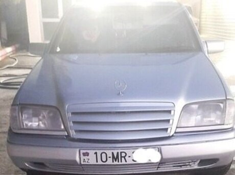 Mercedes C 180