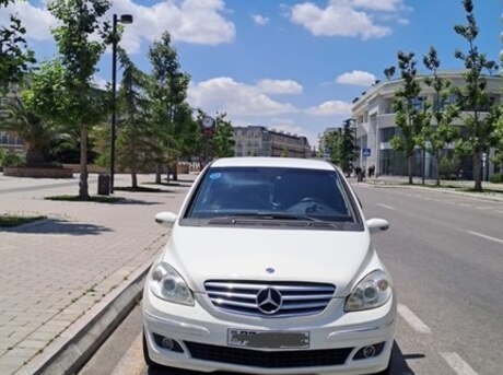 Mercedes B 170