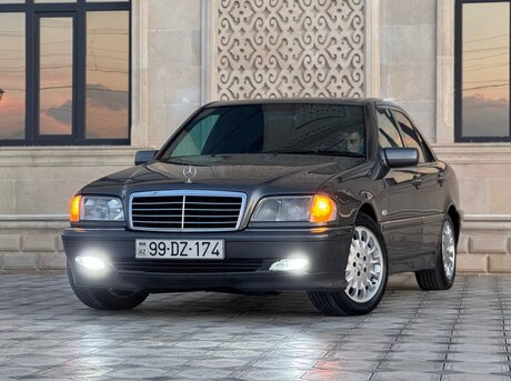 Mercedes C 220