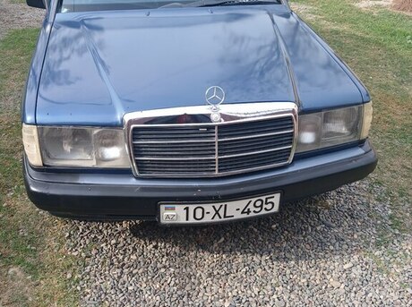 Mercedes 190