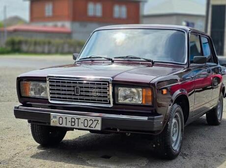 LADA (VAZ) 2107