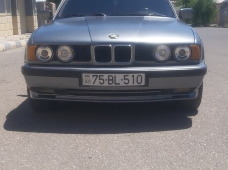 BMW 525