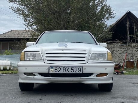 Mercedes C 180