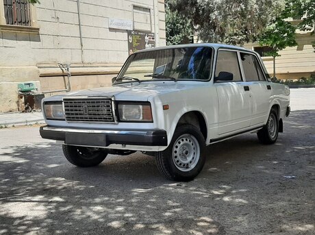 LADA (VAZ) 2107