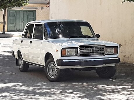 LADA (VAZ) 2107