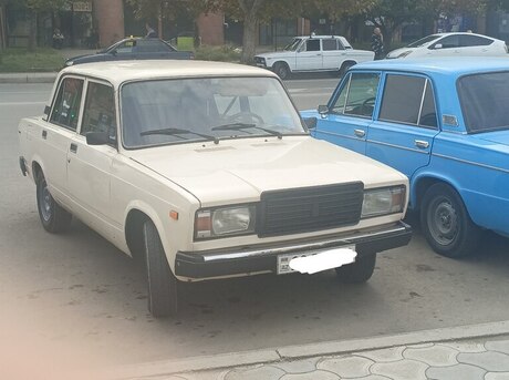 LADA (VAZ) 2107