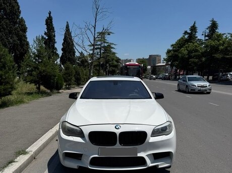 BMW 528