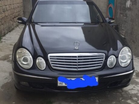 Mercedes E 200