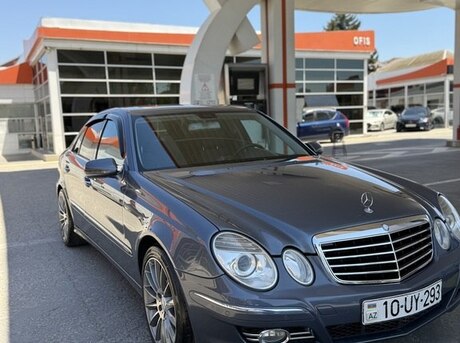 Mercedes E 320