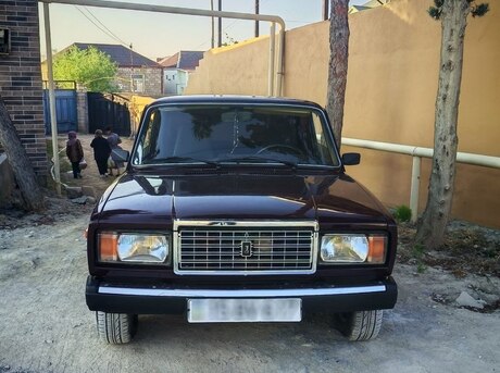 LADA (VAZ) 2107