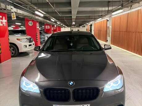 BMW 528