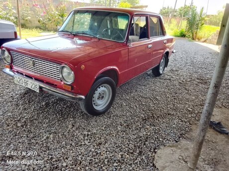 LADA (VAZ) 21011