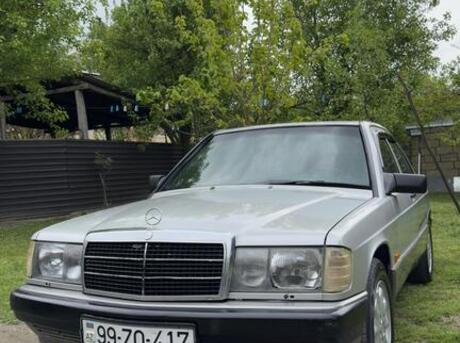 Mercedes 190