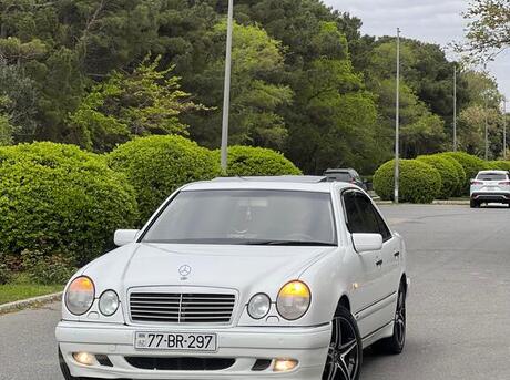 Mercedes E 320
