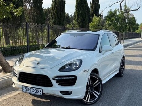 Porsche Cayenne Turbo S