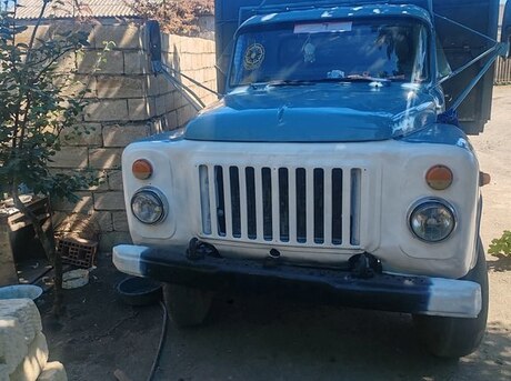 GAZ 53