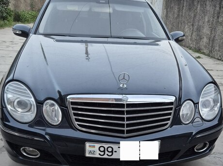 Mercedes E 240