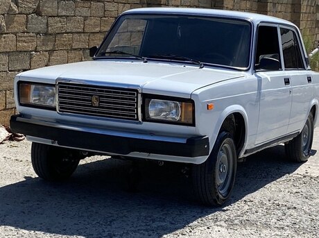 LADA (VAZ) 2107