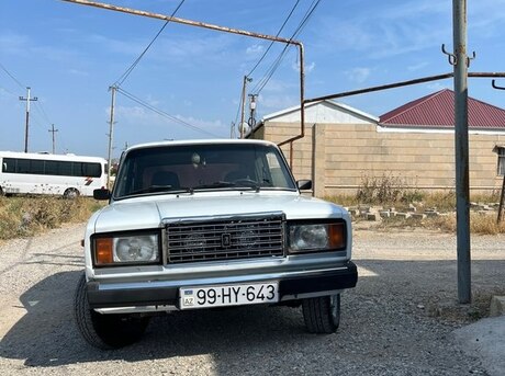 LADA (VAZ) 2107