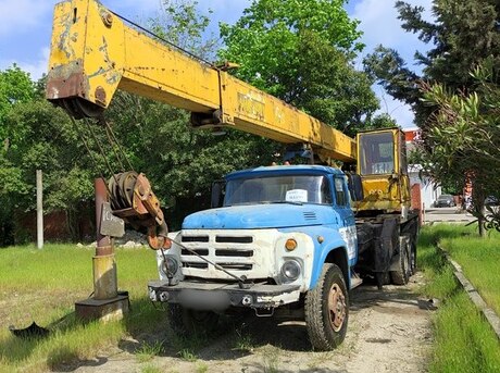 ZIL 133