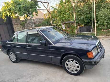 Mercedes 190