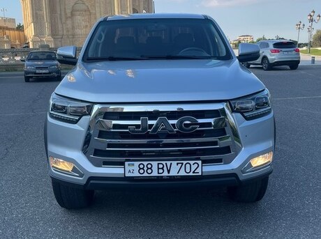 JAC T8