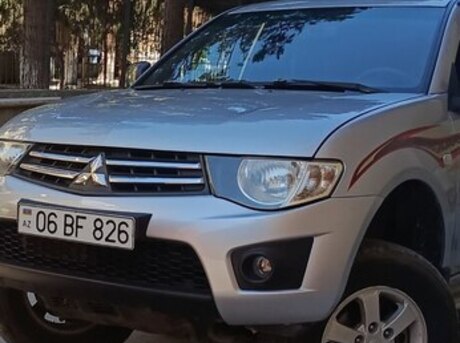 Mitsubishi L200