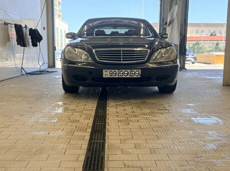 Mercedes S 320