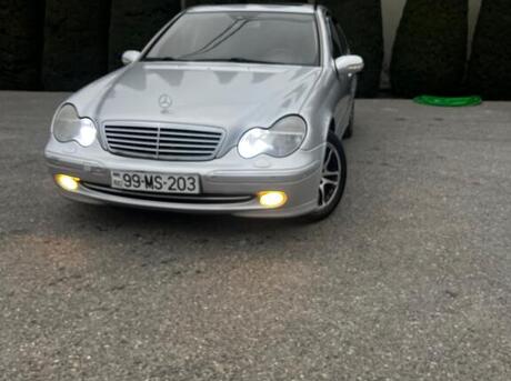 Mercedes C 240