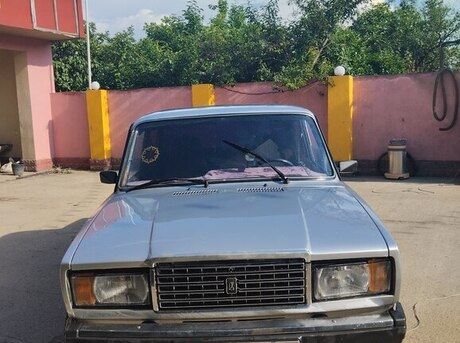 LADA (VAZ) 2107