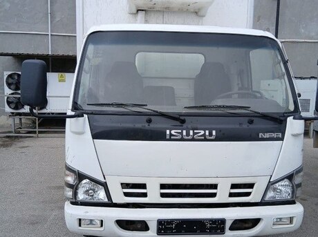 Isuzu NPR 66 L